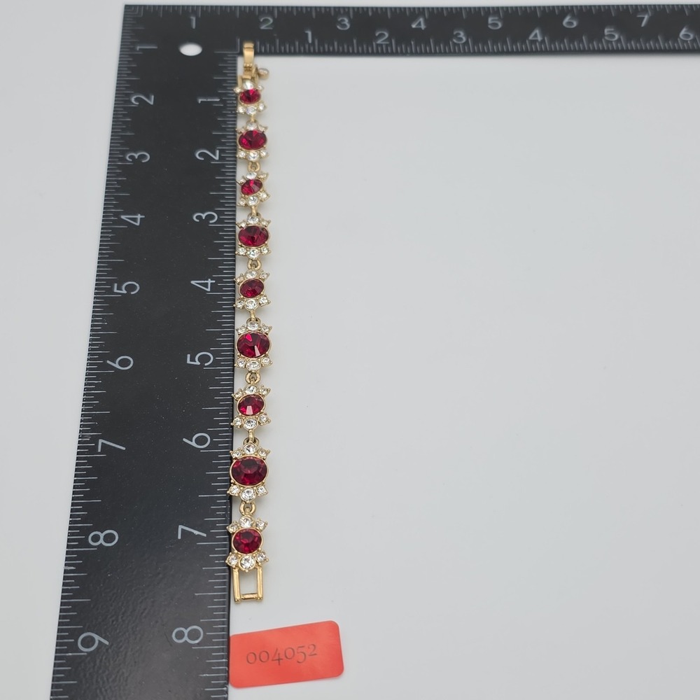 New!‎ GIVENCHY SWAROVSKI Bracelet Red & Clear Crystals Gold Plate 6.5" Signed - Picture 16 of 16